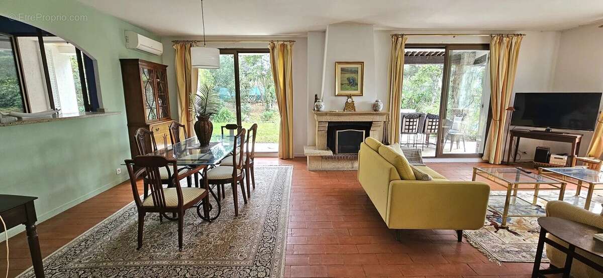 Maison à VILLENEUVE-LOUBET