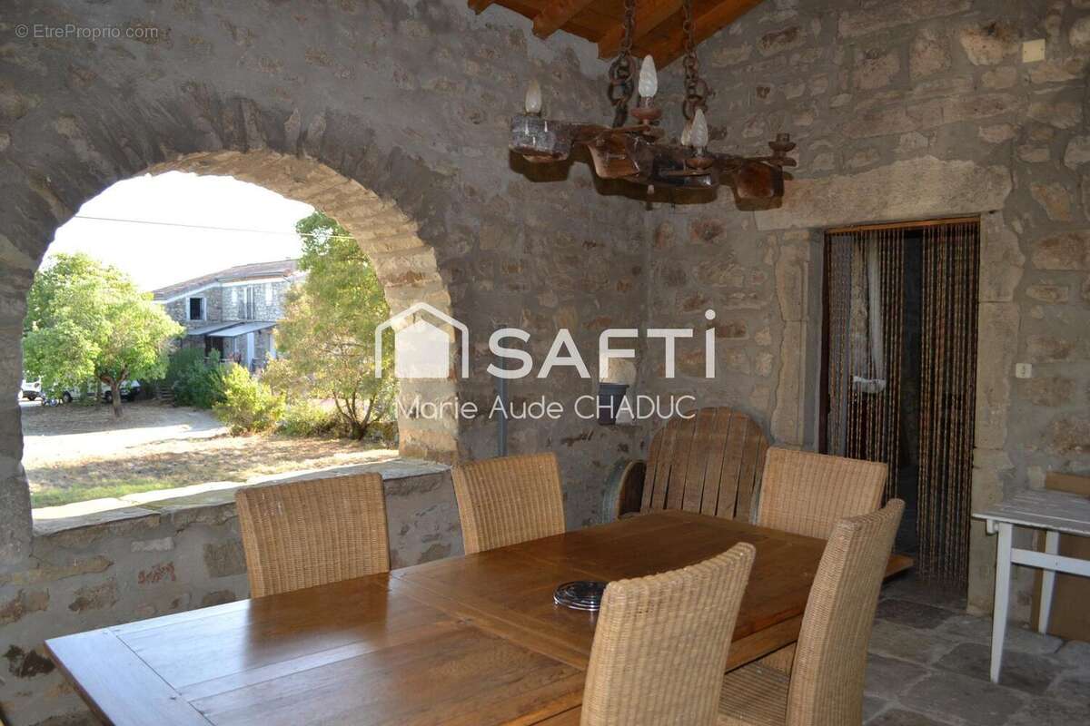 Photo 3 - Maison à LABLACHERE
