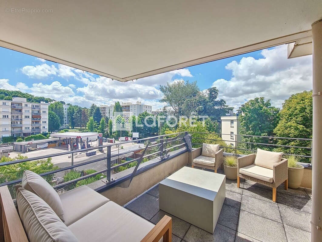 Appartement à TASSIN-LA-DEMI-LUNE