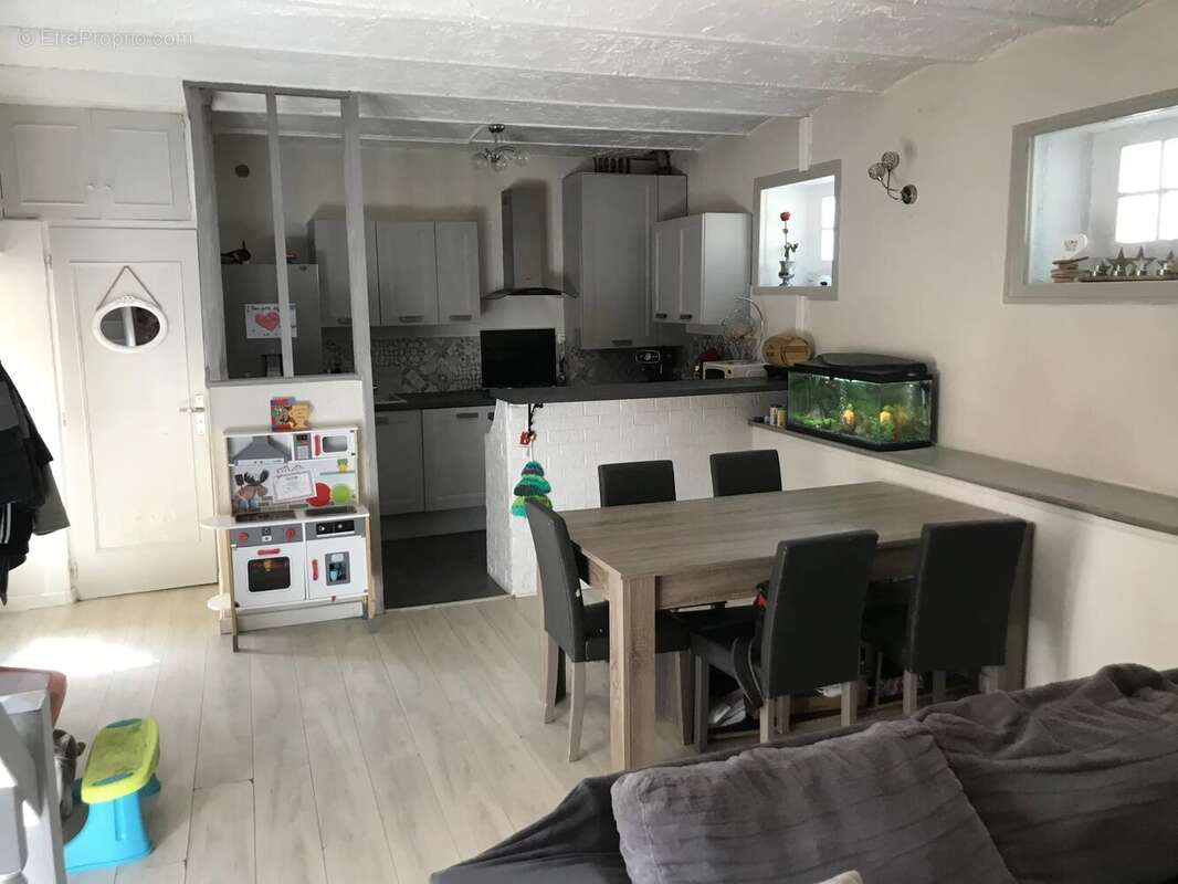 Maison à SERMAISE