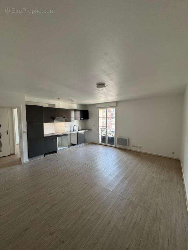 Appartement à VILLEMOMBLE