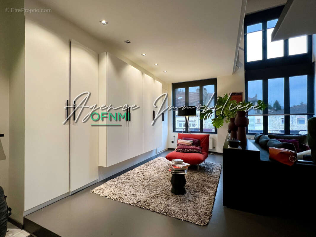 Appartement à SAINT-ETIENNE