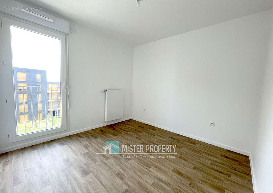 Appartement à SARTROUVILLE