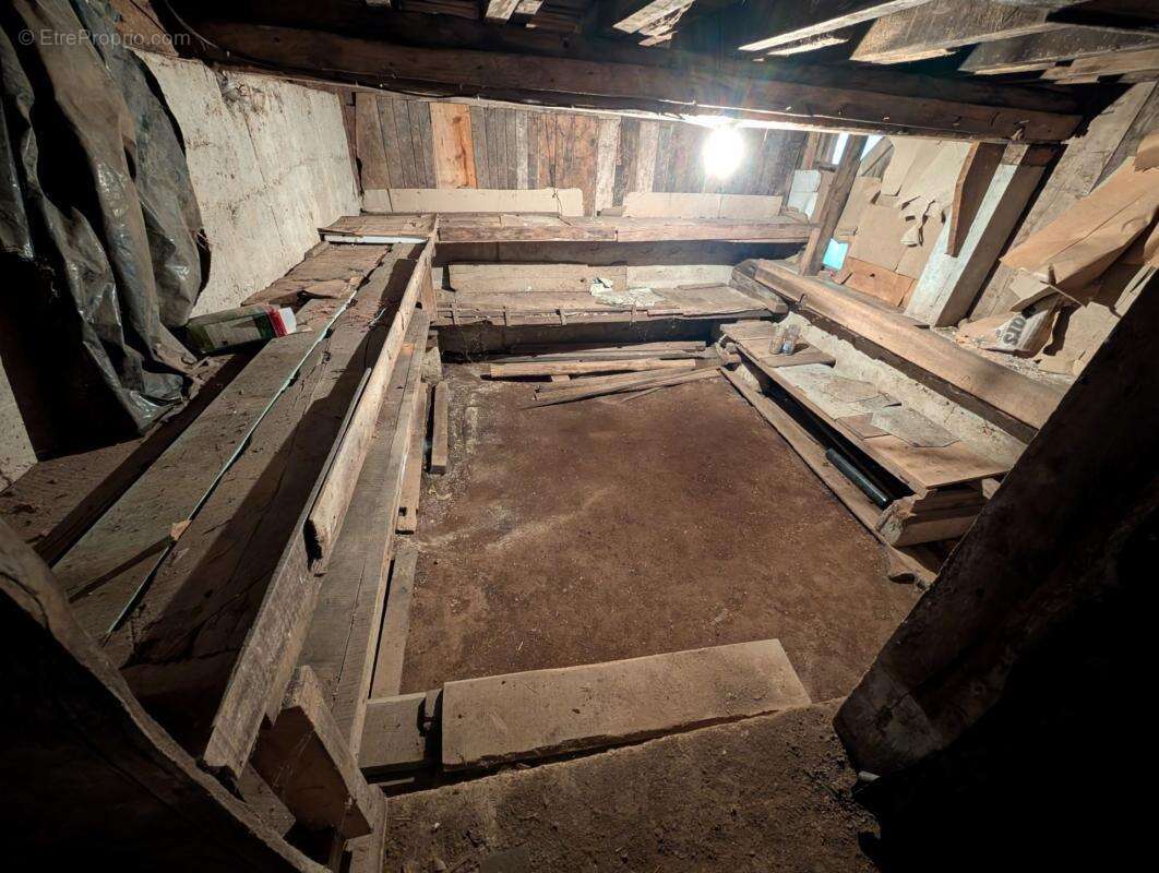 Ensemble de caractère avec 8 400 m² de terrain et vastes dépendances – Le Teilleul (50640) - photo 20