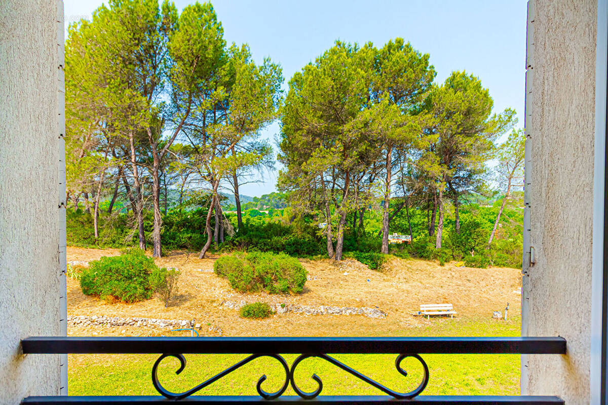 Maison à LE THOLONET