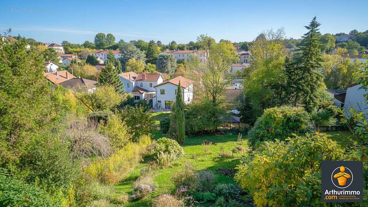 Maison à OULLINS
