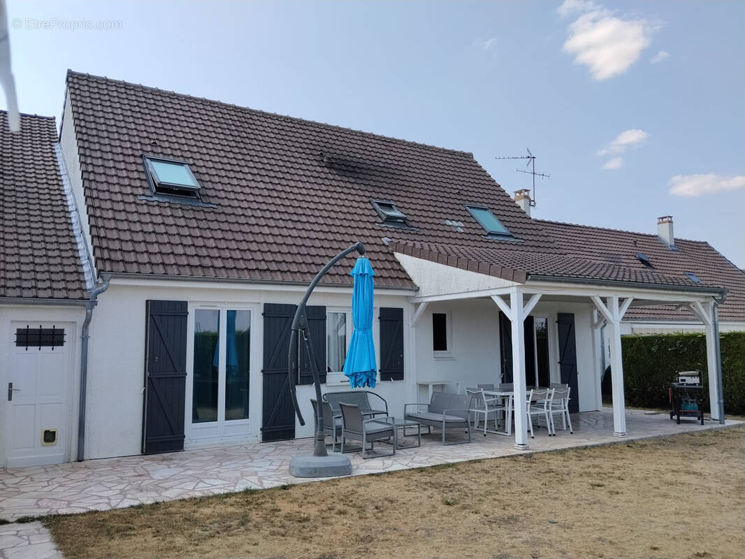 Maison à CLAYE-SOUILLY