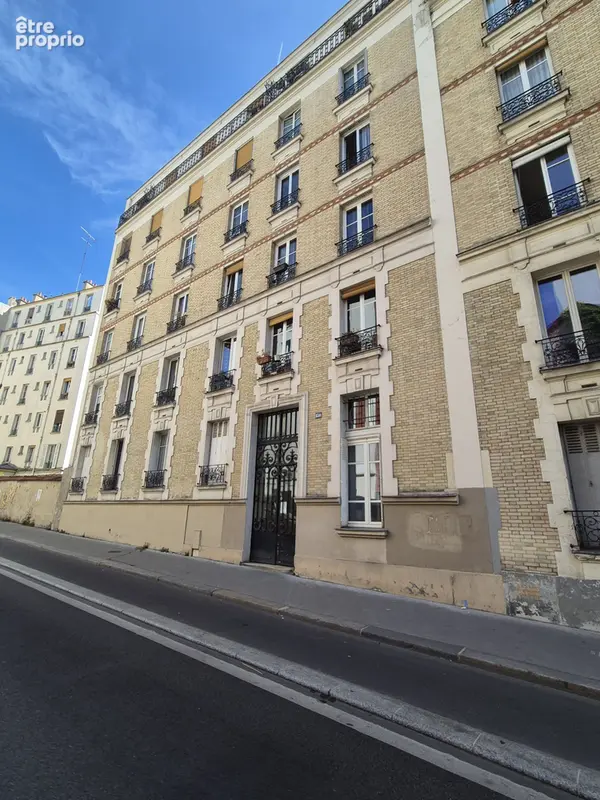 Appartement à PARIS-20E