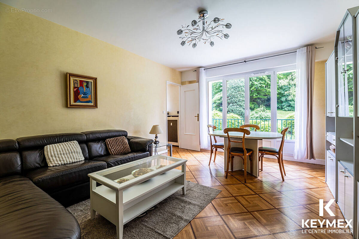 Appartement à ISSY-LES-MOULINEAUX
