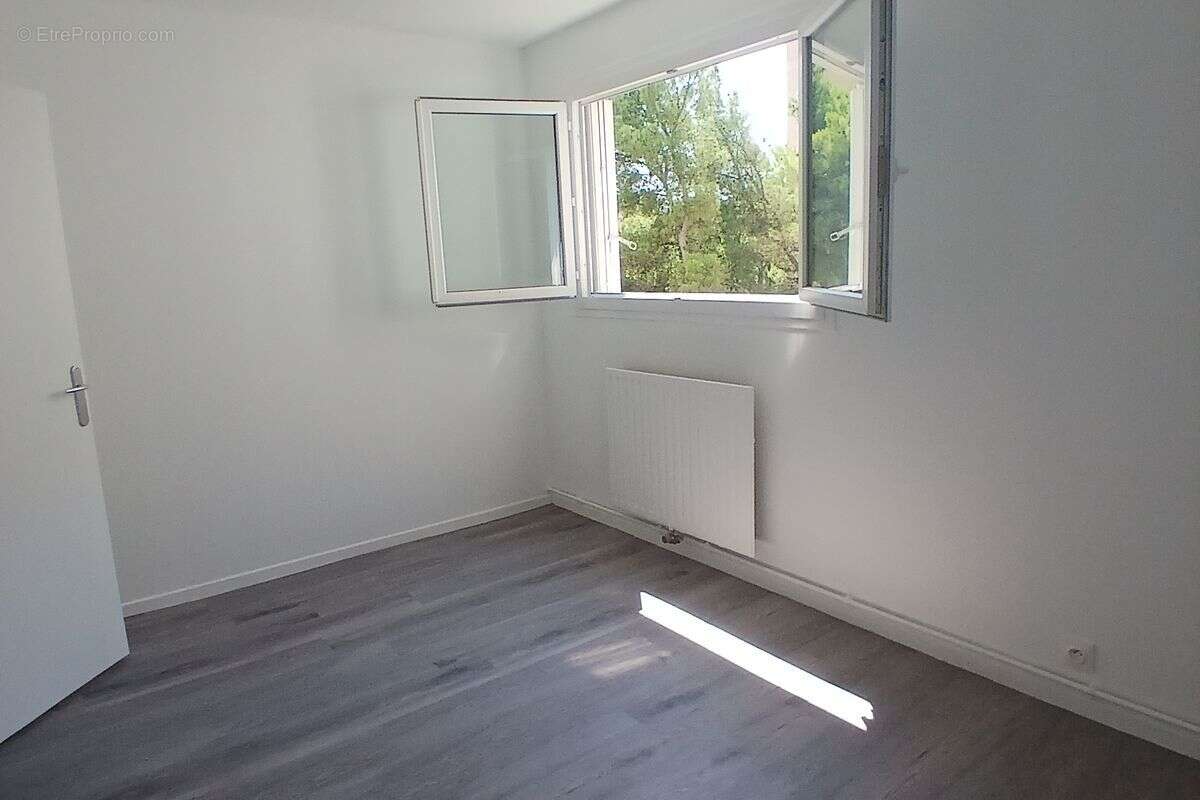 Appartement à MARSEILLE-11E