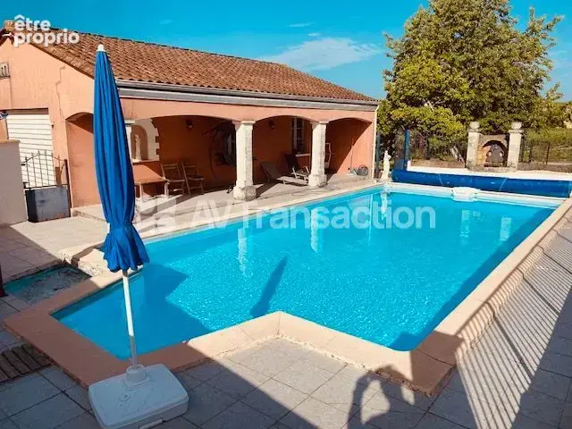 Maison à LADIVILLE