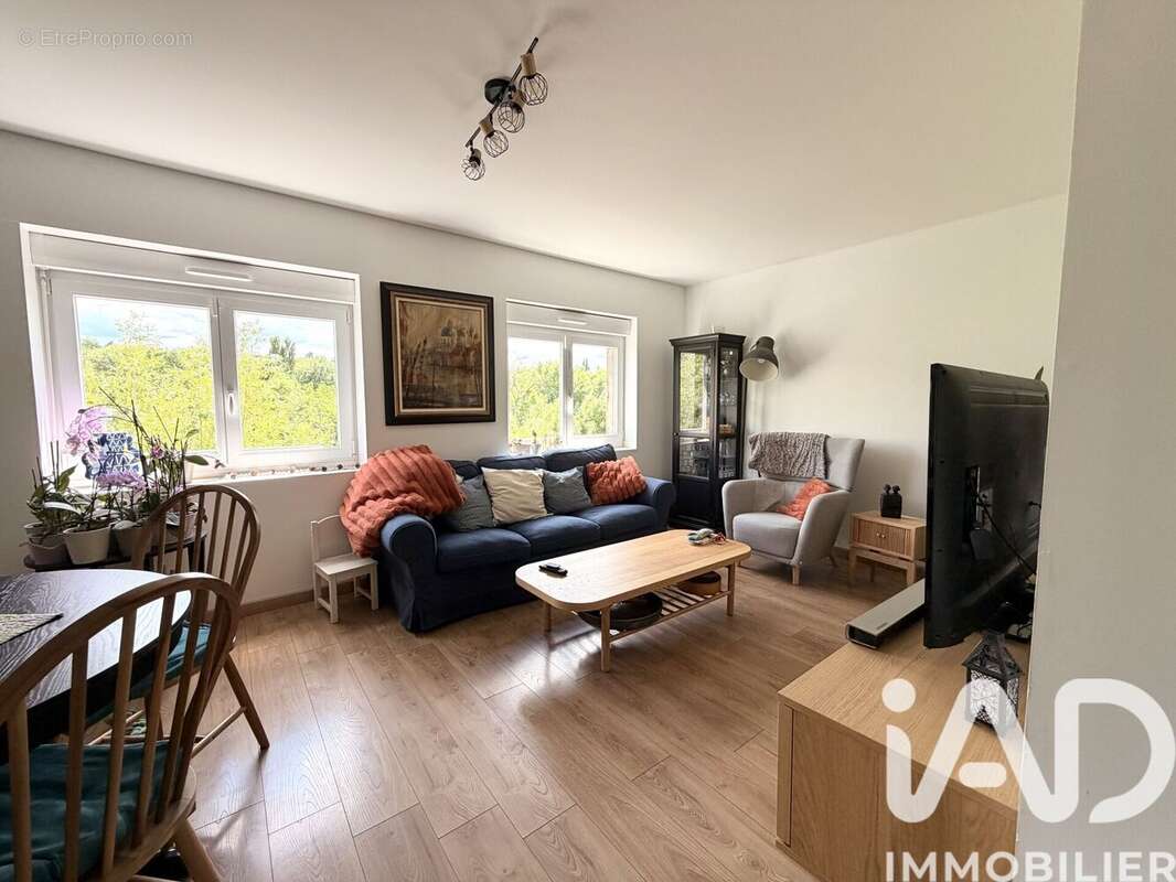 Photo 2 - Maison à POITIERS