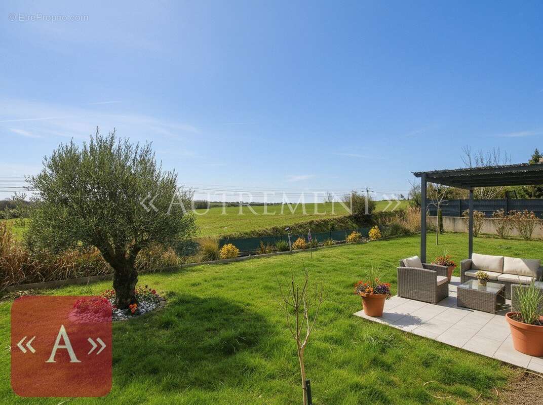 Maison à MONTASTRUC-LA-CONSEILLERE