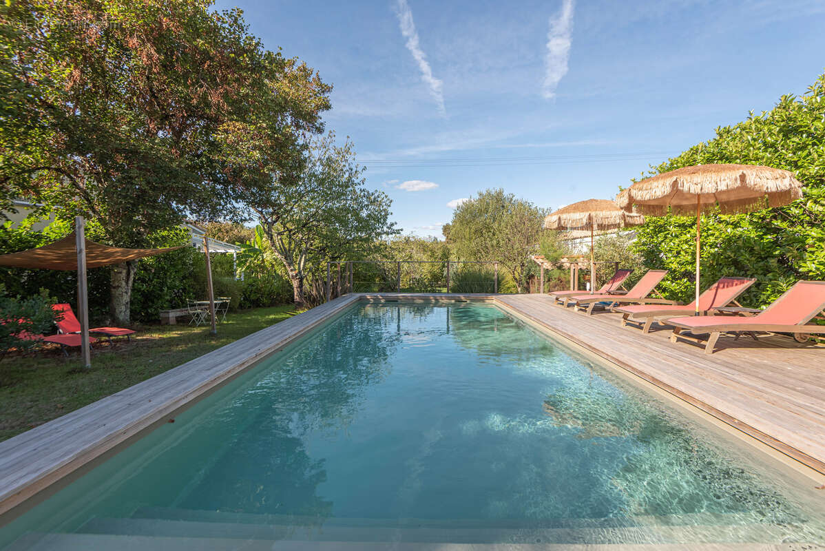 Maison à CARIGNAN-DE-BORDEAUX