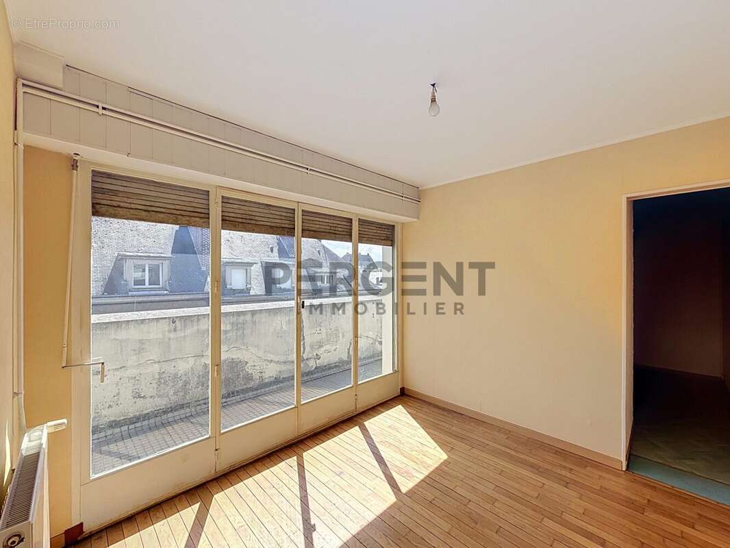 Appartement 77 m² à Charleville-Mezieres  - photo 6