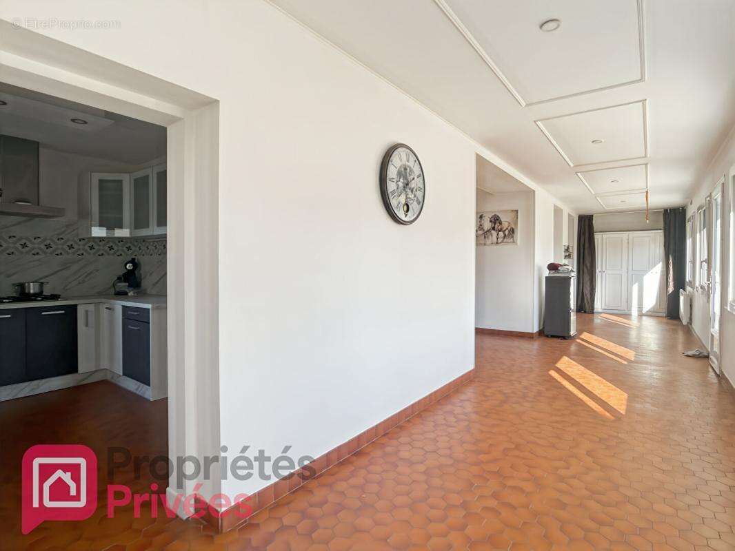 Maison Charmoy 6 pièces - photo 4