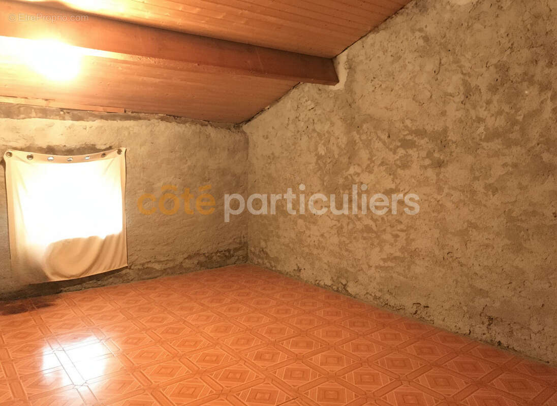 Maison à SAINT-MESMIN