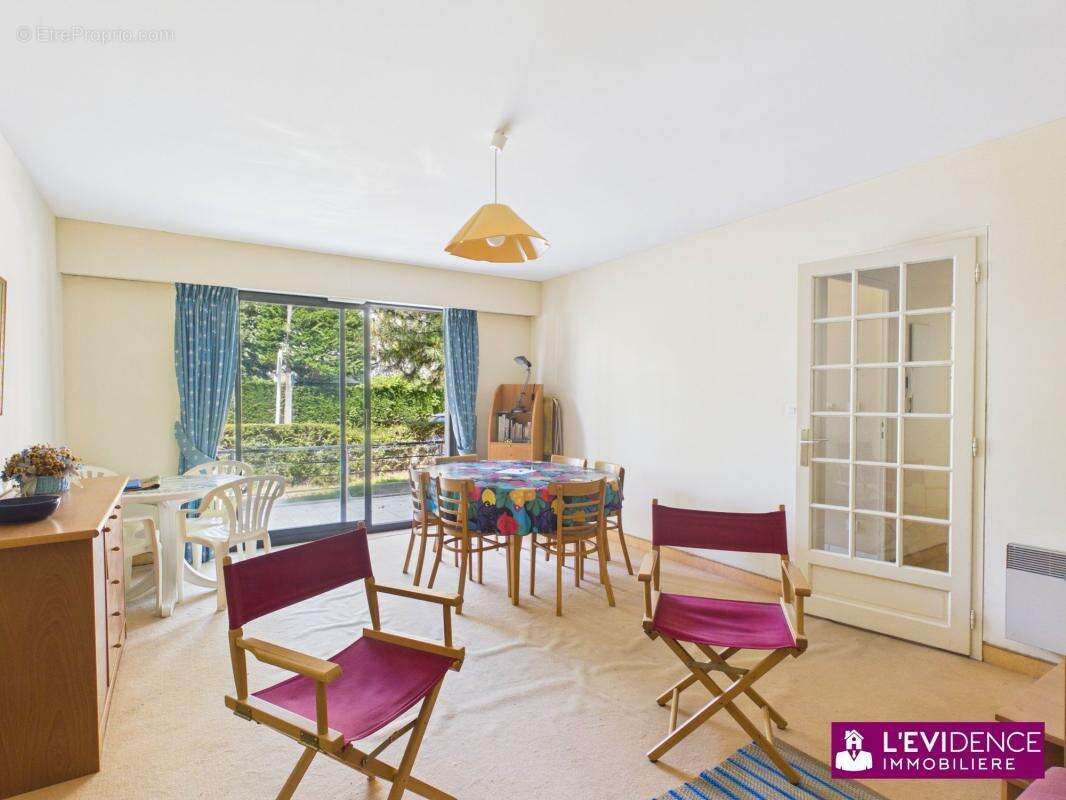 Commerce 48 m² à La Baule-Escoublac  - photo 9