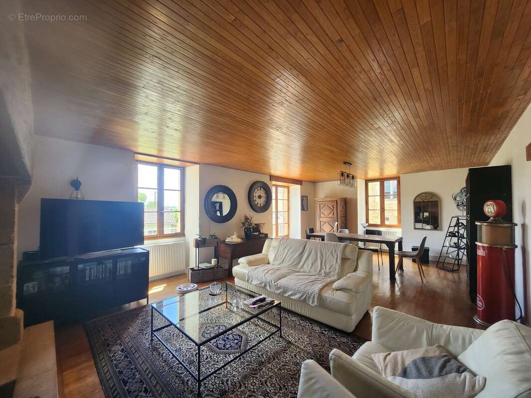 Maison à SAINT-SULPICE-D'EXCIDEUIL