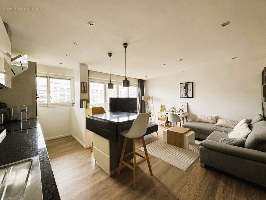 Appartement à PARIS-11E