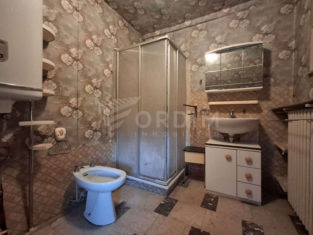 Maison à ANCY-LE-FRANC