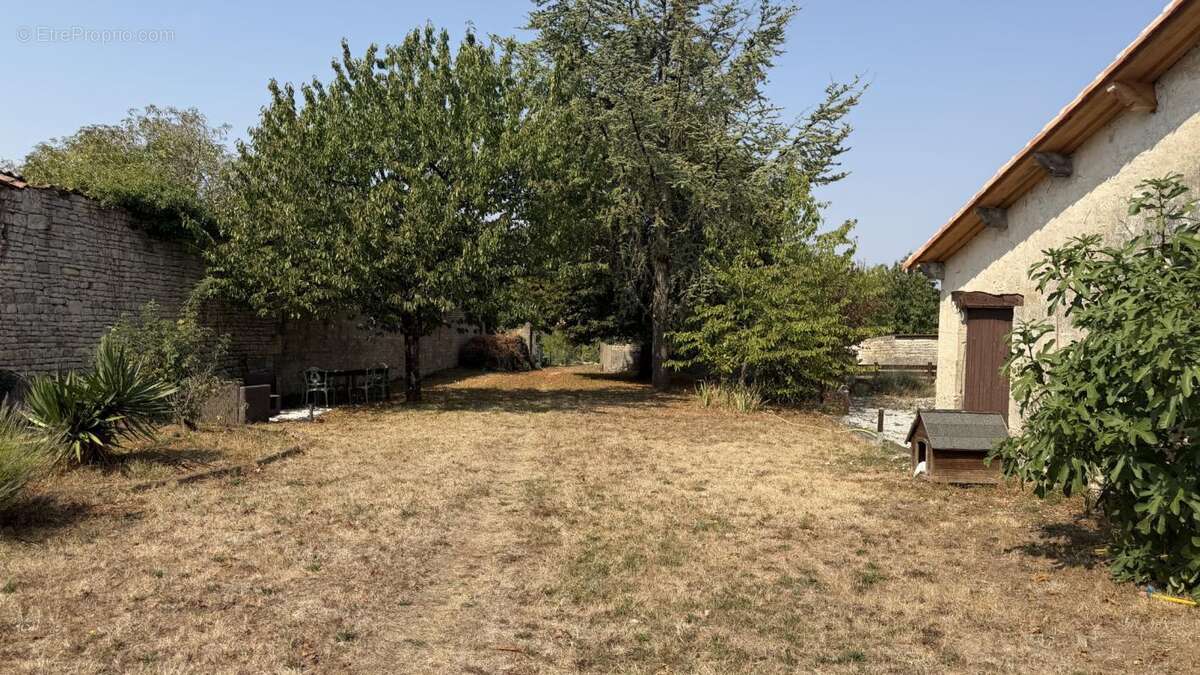 Magnifique propriété de caractère au coeur du village histori - photo 15