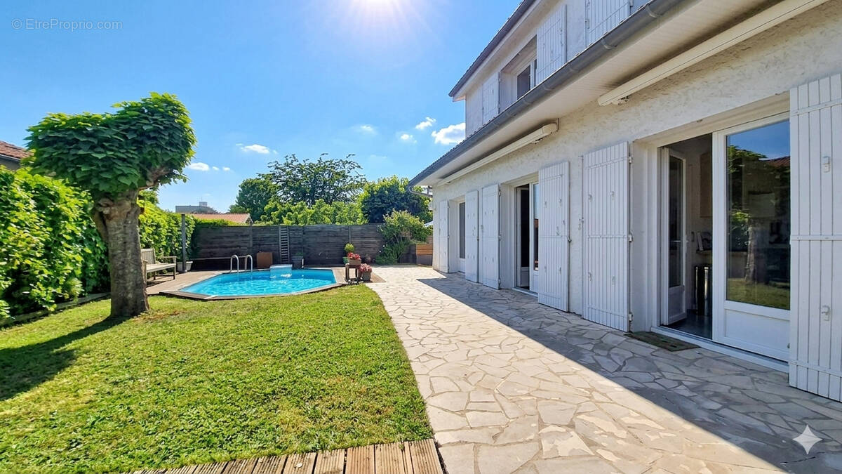 Maison à BORDEAUX