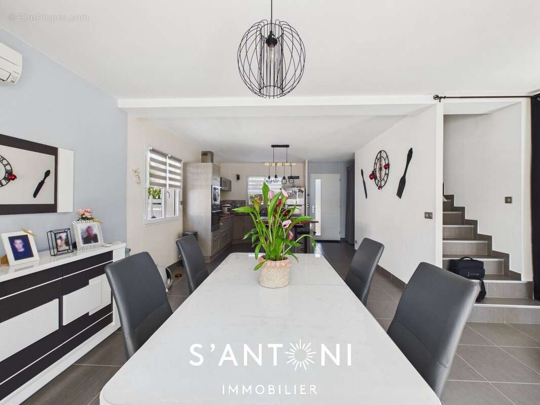 Maison à SAUVIAN