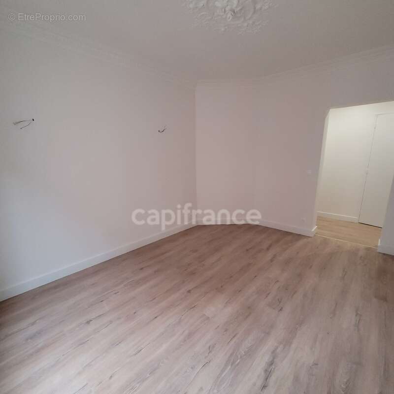 Appartement à CLICHY