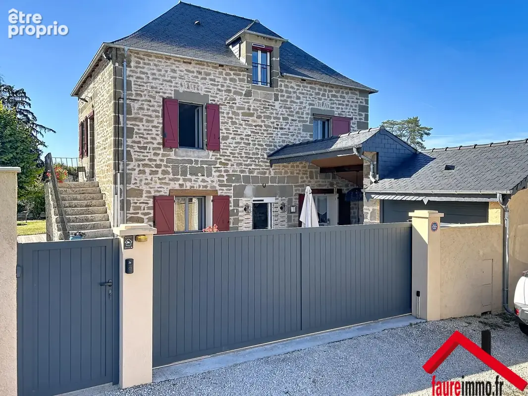 Maison à PAZAYAC