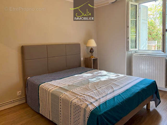 Maison à MONCOUTANT