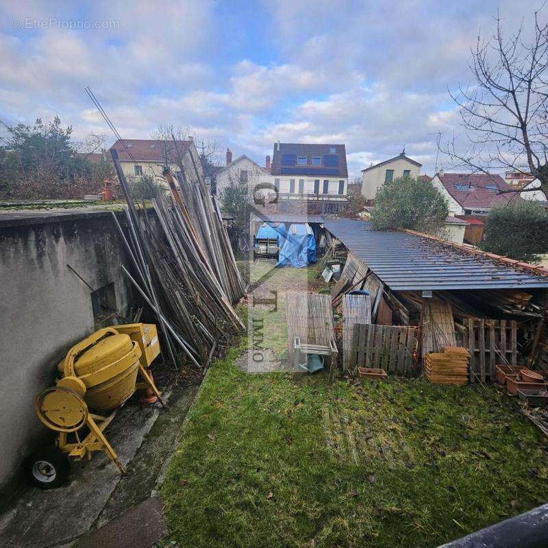 Appartement à MAISONS-ALFORT