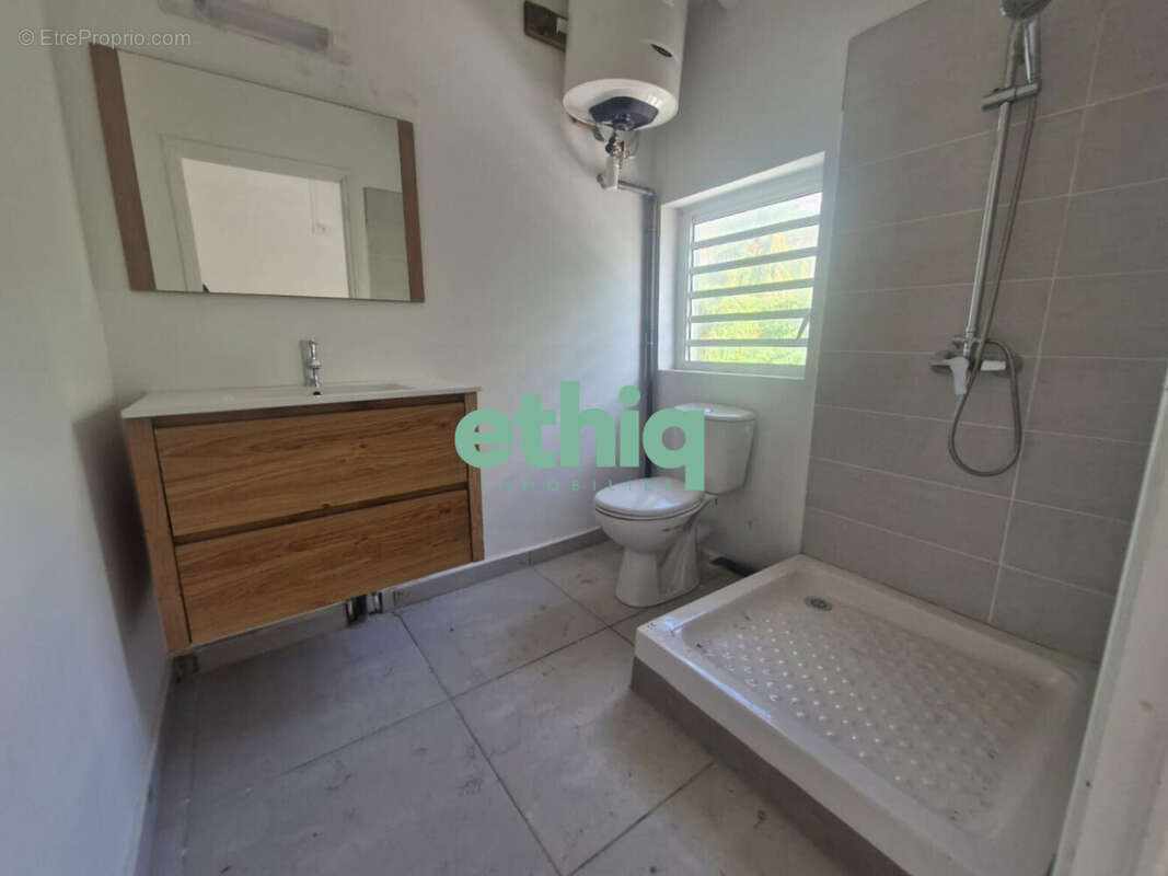 Appartement à POINTE-A-PITRE