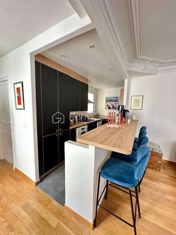 Appartement à LEVALLOIS-PERRET