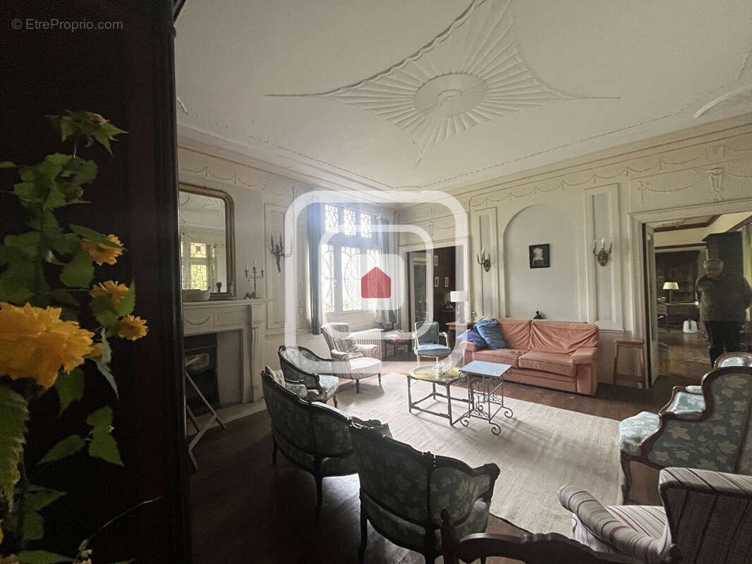 Maison à HAUSSIGNEMONT