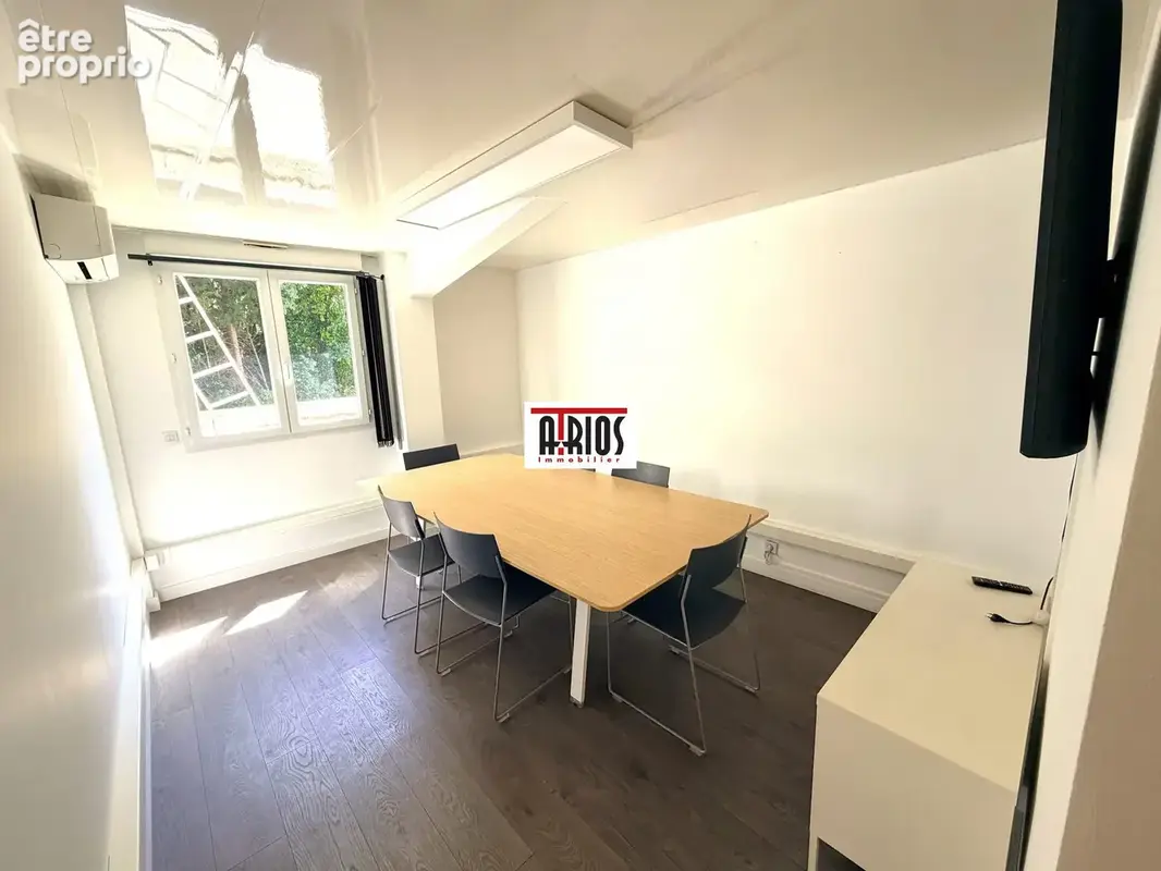 Commerce 170 m² à vendre à Six-Fours-Les-Plages (83140) - photo 6
