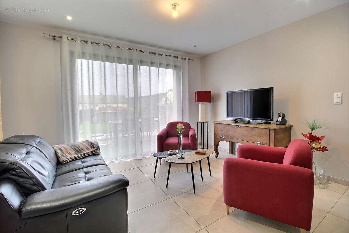 Maison à SAINT-GENGOUX-LE-NATIONAL