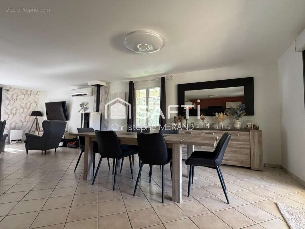 Photo 9 - Maison à LES ORMES