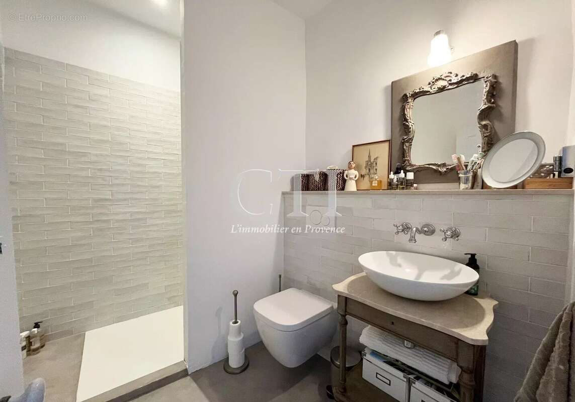 Maison à VAISON-LA-ROMAINE