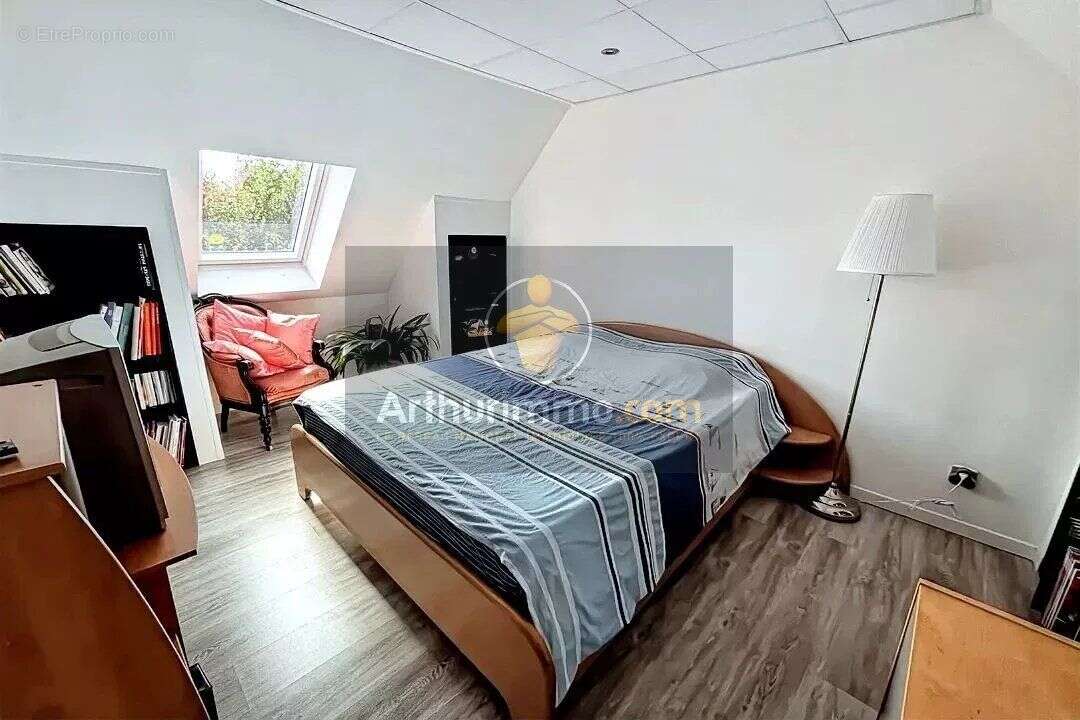 Maison à MOISSY-CRAMAYEL