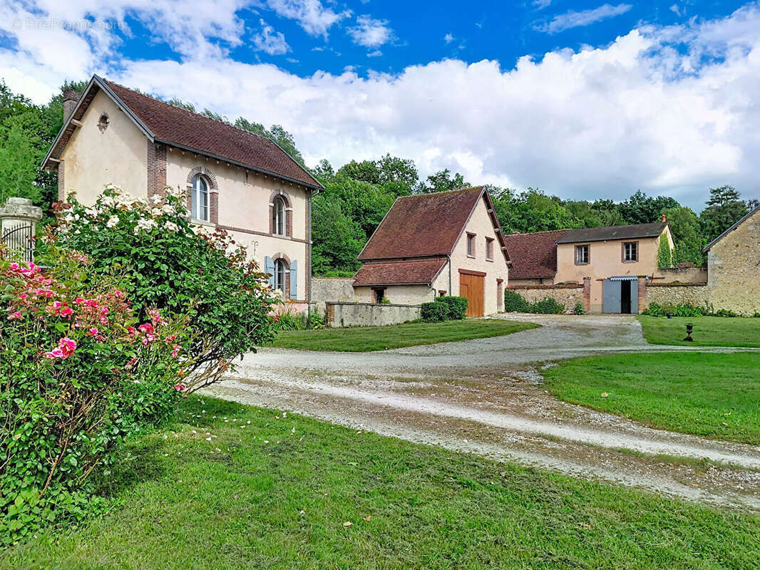 Ancienne Abbaye du XIIème siècle réhabilitée- Ensemble de gîtes et domaine de caractère - photo 14
