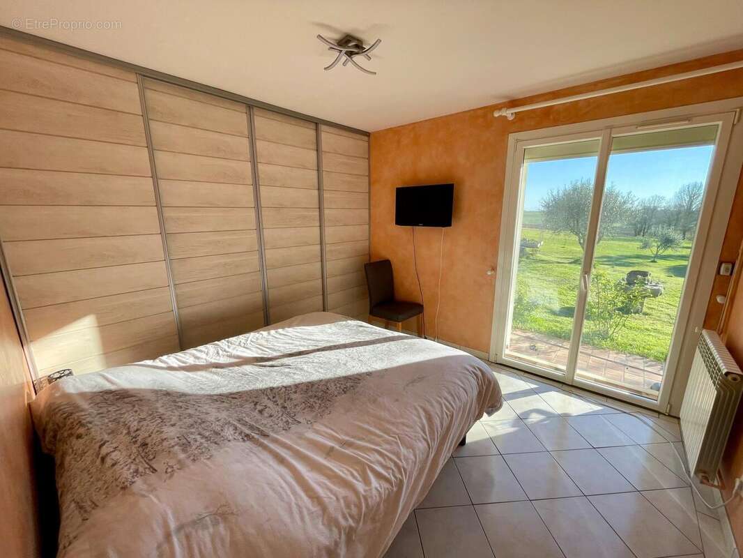 Maison 189 m² à Caussens  - photo 8