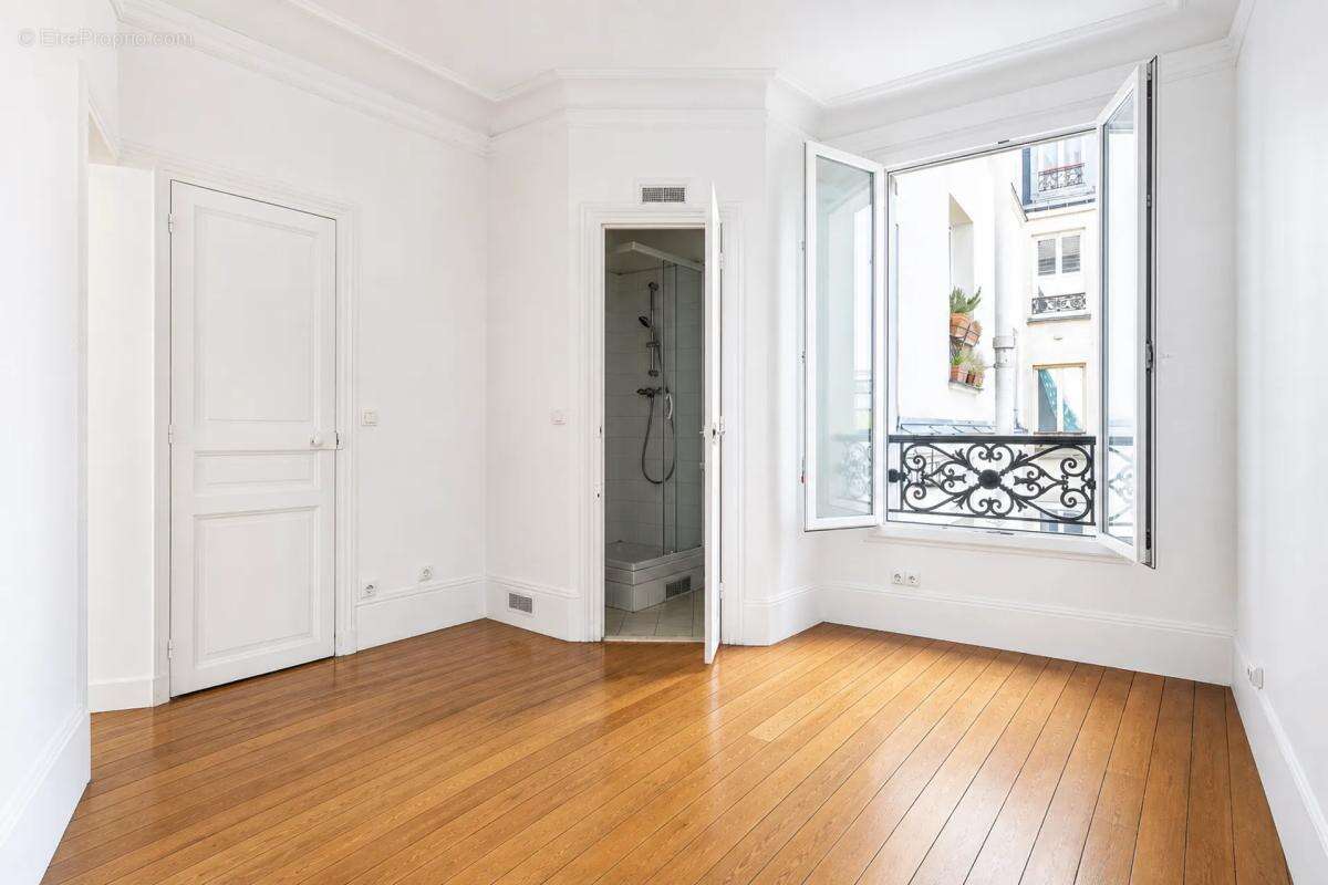 Charmant 3P de 47m² au cœur de Paris - photo 8