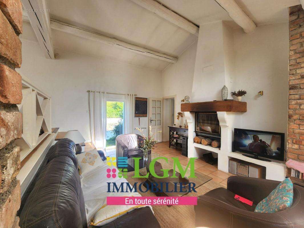 Maison à BOISSET-ET-GAUJAC