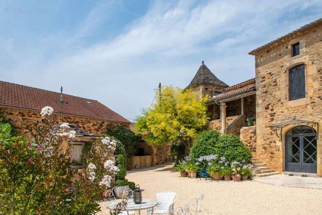 Maison à VILLEFRANCHE-DU-PERIGORD