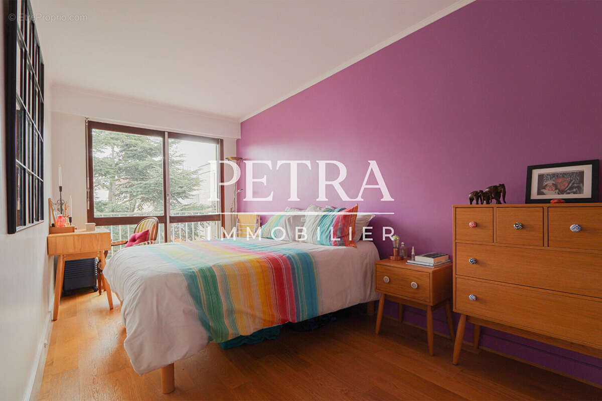 Appartement à L'HAY-LES-ROSES