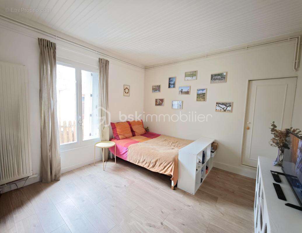 Appartement à NANTERRE