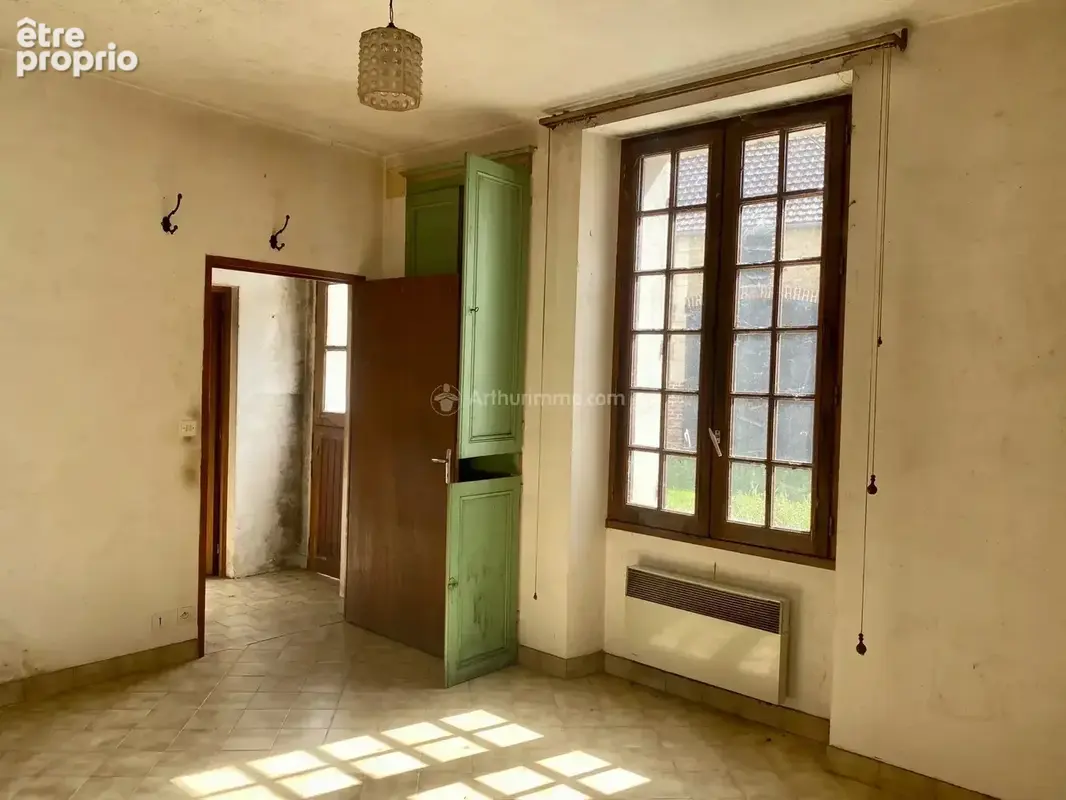 Ancien corps de ferme sur 6 810 m2 de terrain - photo 6