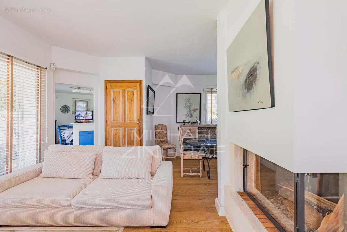 Élégante villa à quelques pas de la plage - photo 13