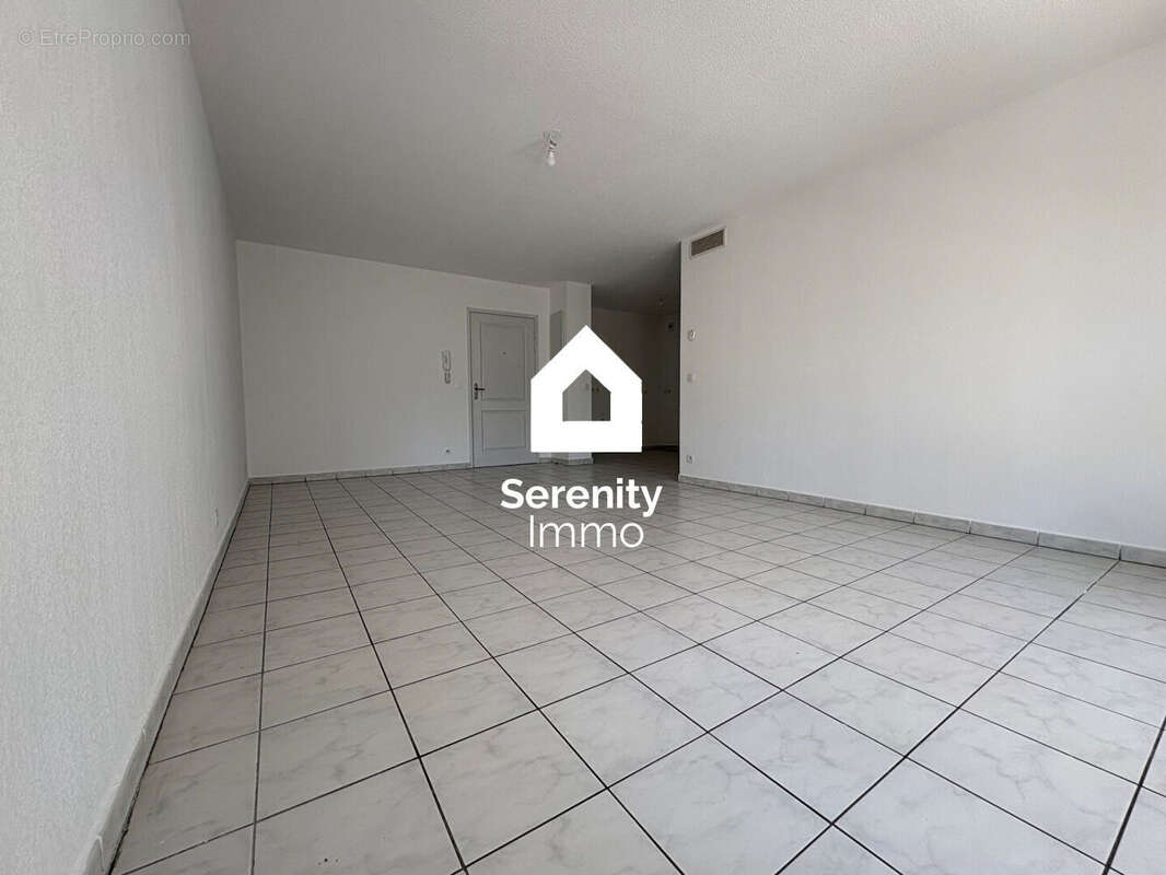Appartement à MARSEILLE-8E